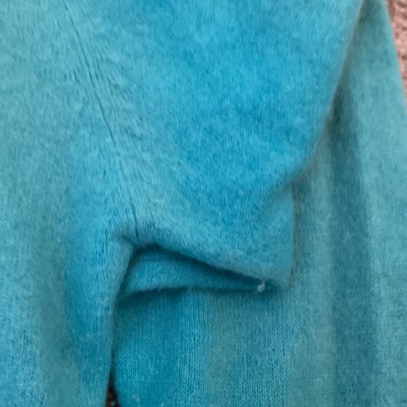 An antique (1940s) lambs wool beaded sweater size M - Picture 5 of 14